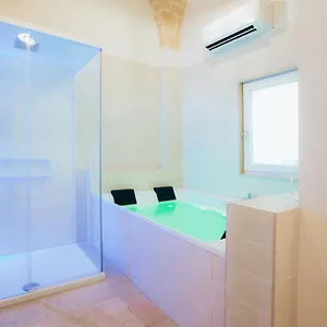 filia-solis-old-town-suites-spa.lecce-hotels.com/